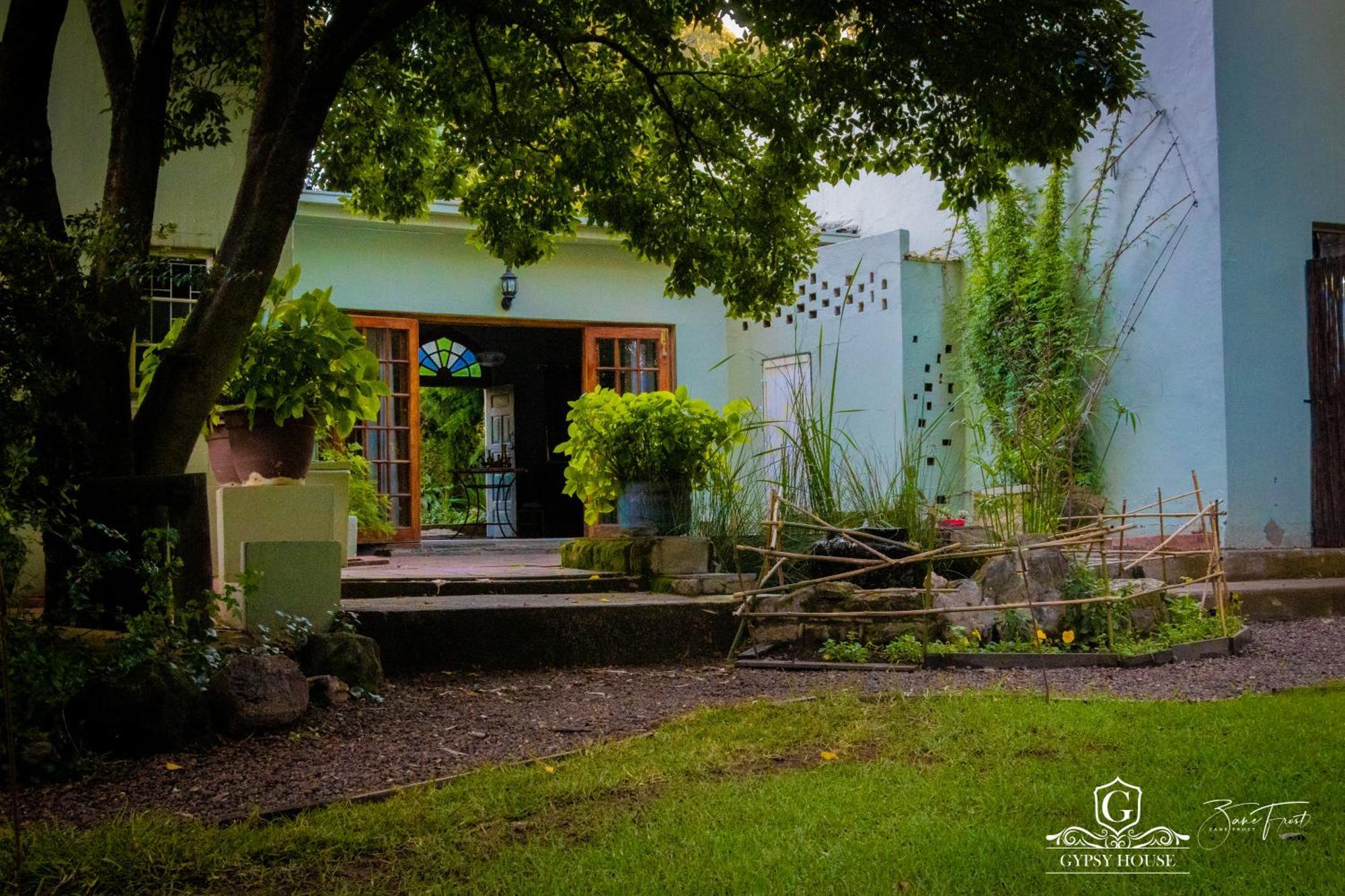 Gypsy Guest House Clarens Bagian luar foto